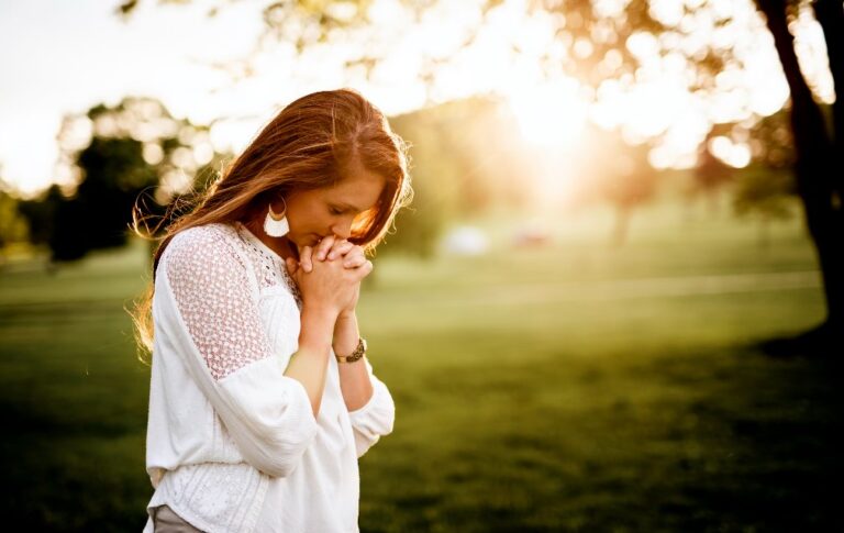 woman in prayer